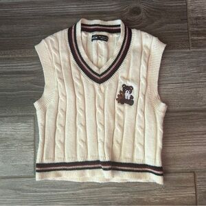 SHEIN Kids Cream Cable Knit Teddy Bear V Neck Sweater Vest Size L
